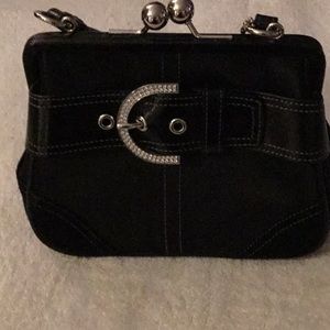 Coach KISS Me clutch